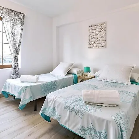 2-bedroom Escape Lägenhet *